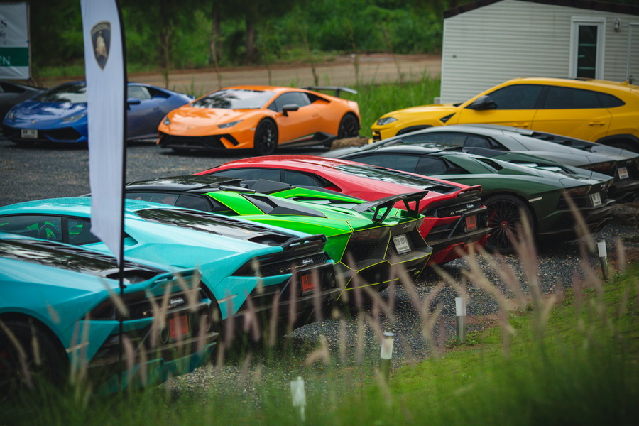 ‘LAMBORGHINI CLUB THAILAND - GIORNO CSR TRIP’ แบ่งปันความสุขสู่น้องๆ นักเรียนโรงเรียนสอนคนตาบอดมกุฎคีรีวัน