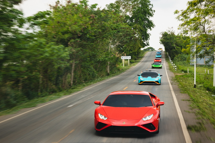 ‘LAMBORGHINI CLUB THAILAND - GIORNO CSR TRIP’ แบ่งปันความสุขสู่น้องๆ นักเรียนโรงเรียนสอนคนตาบอดมกุฎคีรีวัน
