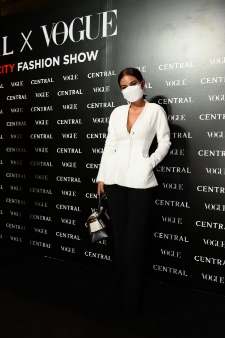 Central X Vogue Summer in The City Fashion Show แฟชั่นโชว์สุดอลังการ ใจกลางเมือง