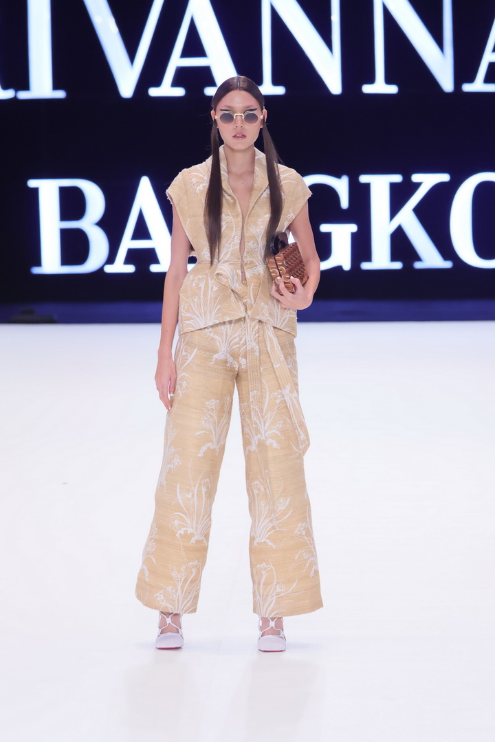 สมเด็จพระเจ้าลูกเธอ เจ้าฟ้าสิริวัณณวรี นารีรัตนราชกัญญา ทรงเผยโฉมคอลเลกชั่นทรงออกแบบ สปริง-ซัมเมอร์ 2022 ภายใต้ชื่อ THE RISE OF ASIAN