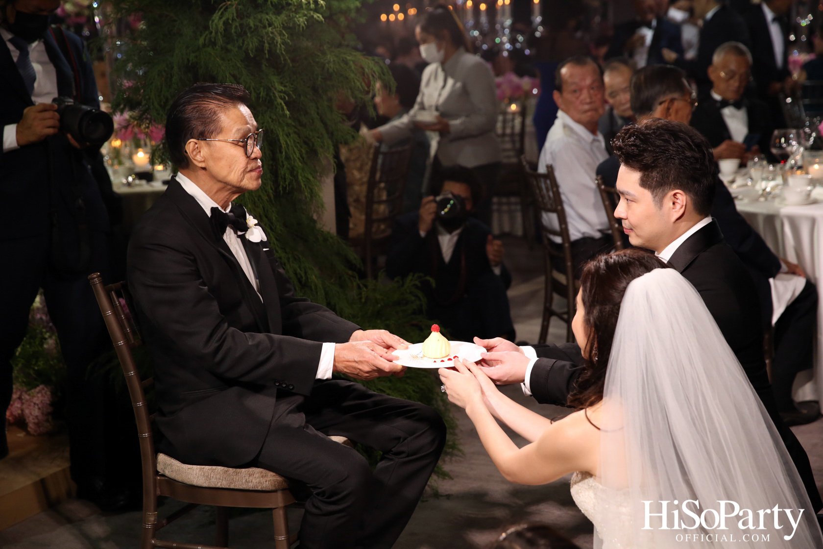 งานฉลองมงคลสมรส ระหว่าง คุณหลุยส์ เตชะอุบล และคุณภสุ วชิรพงศ์