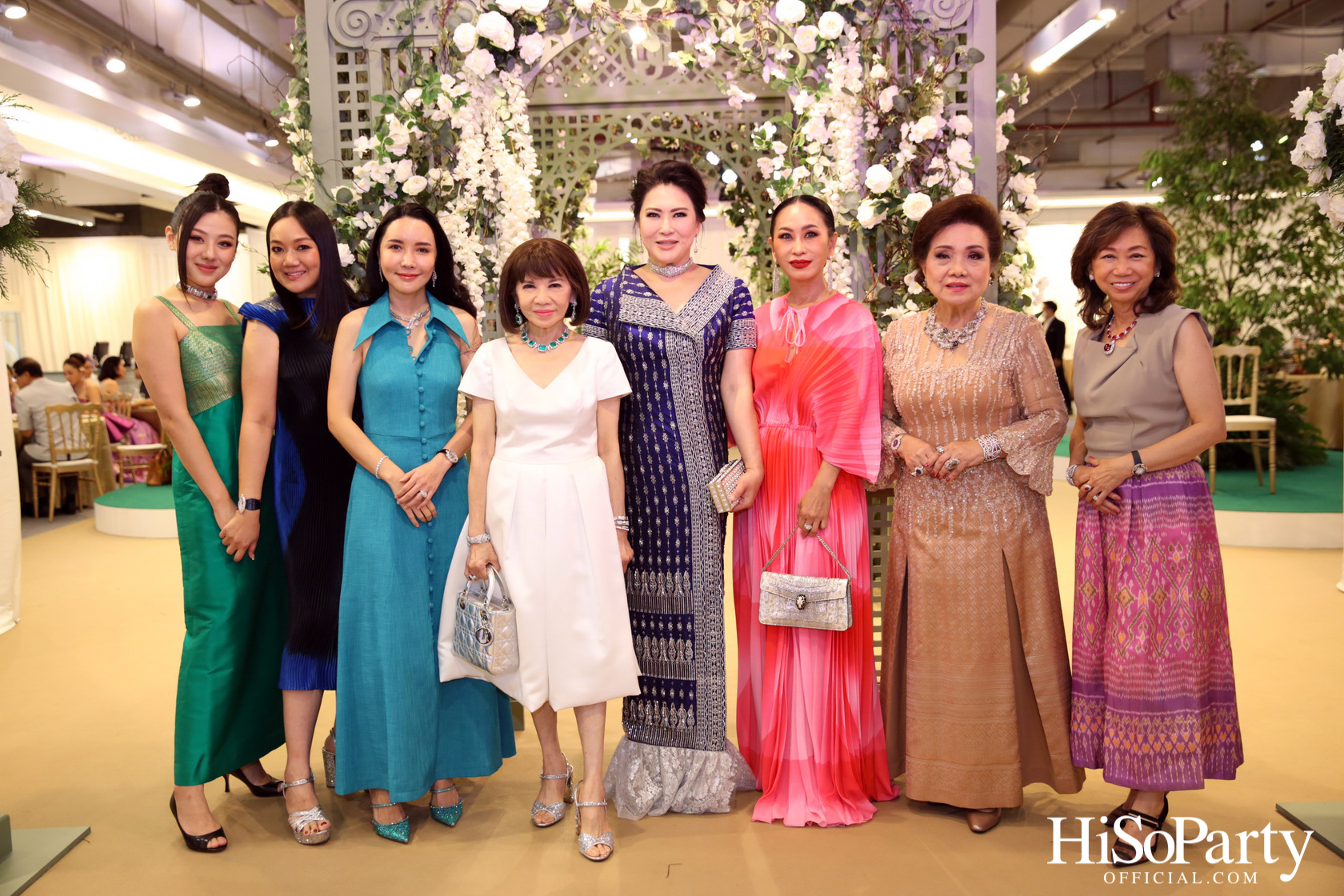 BEAUTY GEMS THE EXTRAVAGANZA OF THAINESS TOGETHER WITH PHLOEN THAI SAMAI NIYOM CLUB