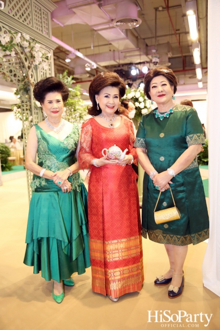 BEAUTY GEMS THE EXTRAVAGANZA OF THAINESS TOGETHER WITH PHLOEN THAI SAMAI NIYOM CLUB