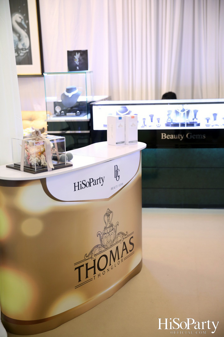 Leading Women Lunch to Help Refugees