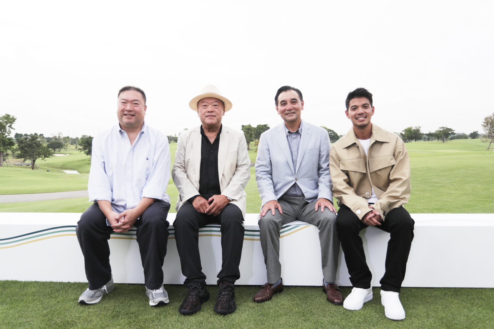 งาน Grand Opening ‘Stonehill’ สุดยอดสนามกอล์ฟที่เต็มไปด้วยจิตวิญญาณของผู้ก่อตั้ง สารัชถ์ รัตนาวะดี และ สาริศ รัตนาวะดี และผู้มาเยือน