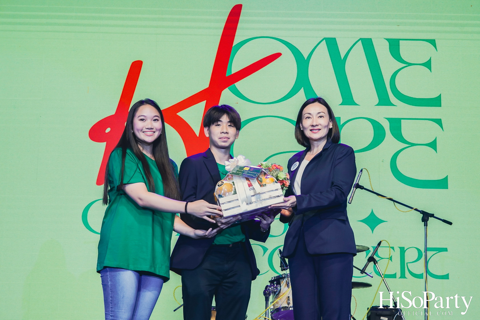 ‘Home Hope Charity Concert’ คอนเซ็ปต์ Net Zero Carbon Footprint Concert for Climate Refugees โดย พราว ธนวิสุทธิ์ และ ติณณ์ ตติยมณีกุล