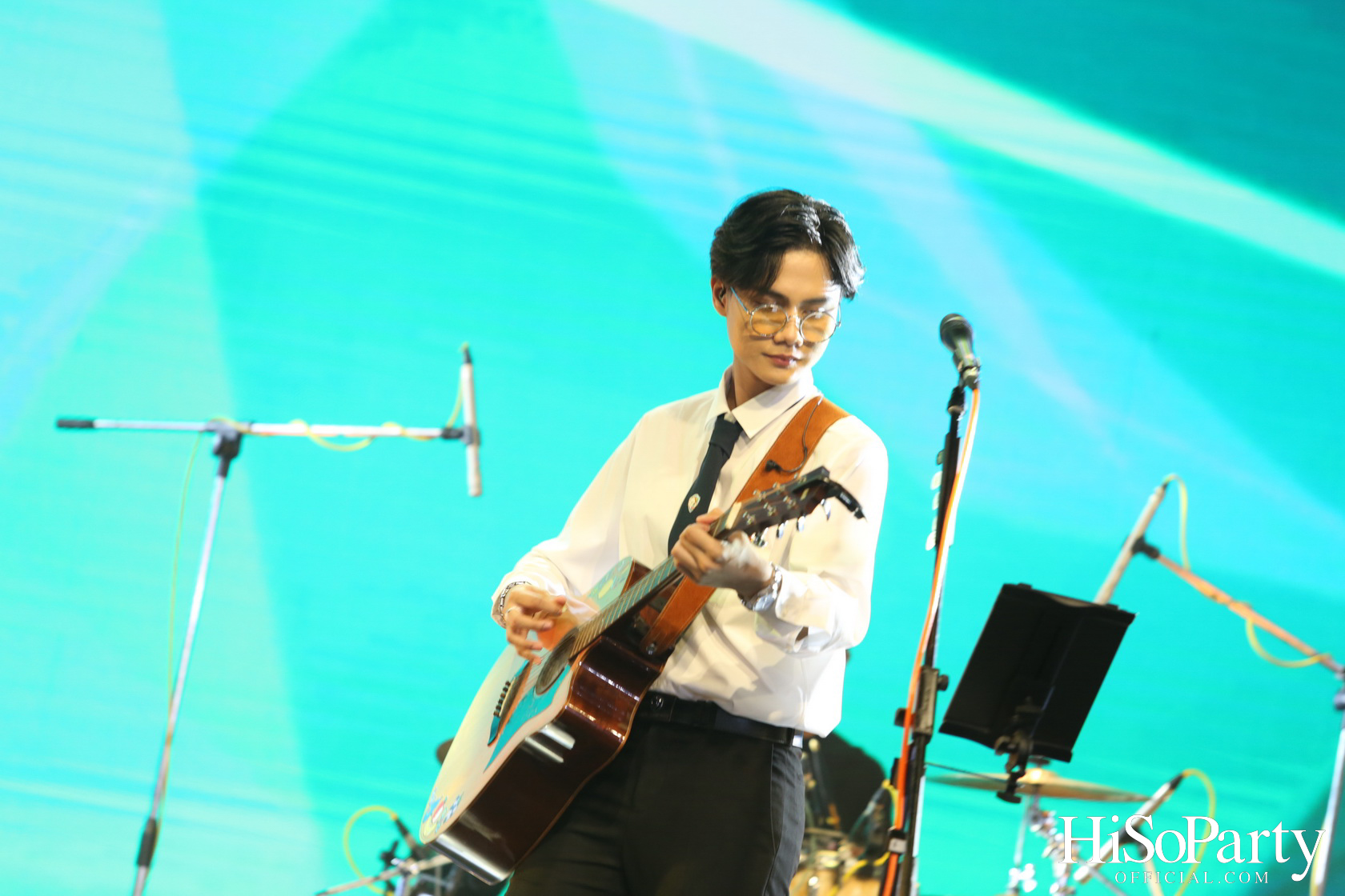 ‘Home Hope Charity Concert’ คอนเซ็ปต์ Net Zero Carbon Footprint Concert for Climate Refugees โดย พราว ธนวิสุทธิ์ และ ติณณ์ ตติยมณีกุล