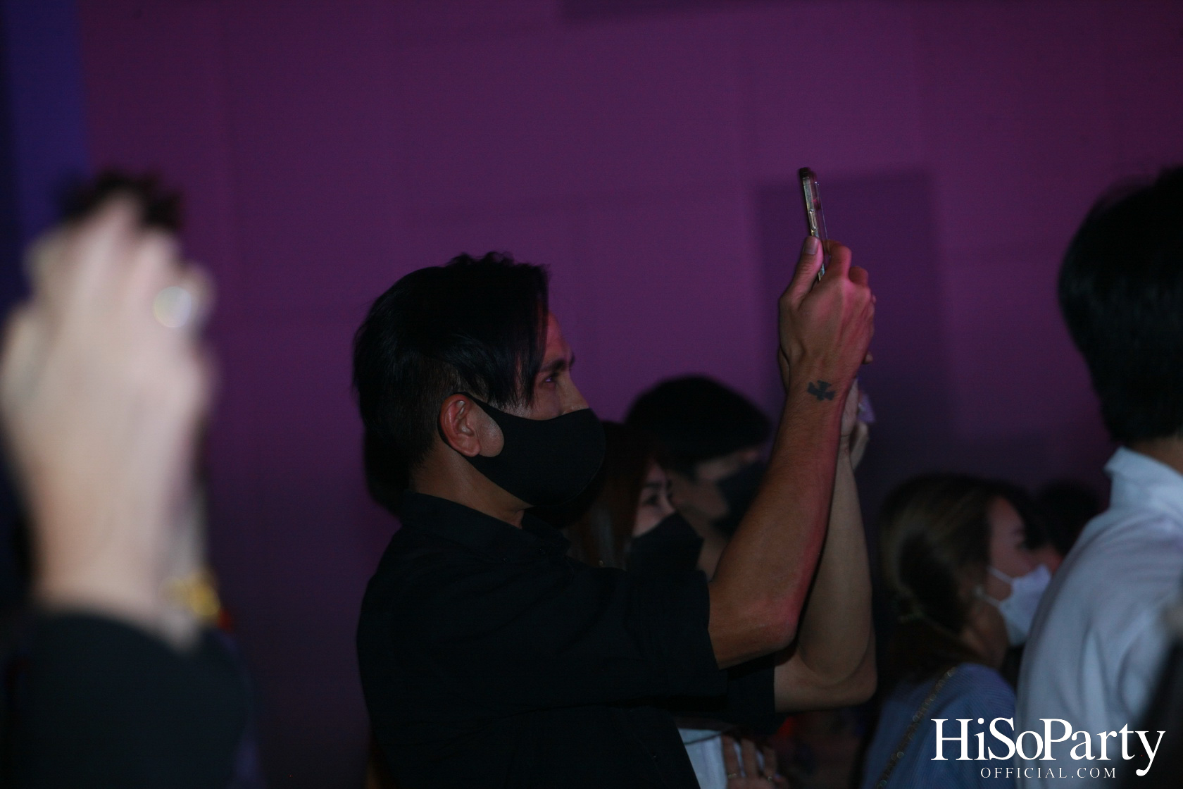 ‘Home Hope Charity Concert’ คอนเซ็ปต์ Net Zero Carbon Footprint Concert for Climate Refugees โดย พราว ธนวิสุทธิ์ และ ติณณ์ ตติยมณีกุล