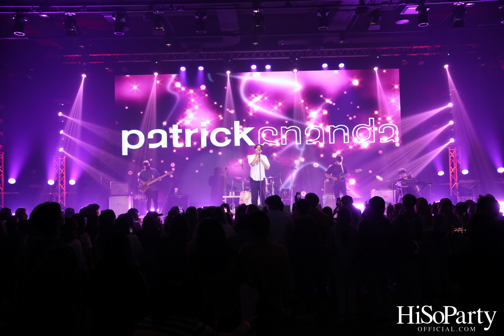 ‘Home Hope Charity Concert’ คอนเซ็ปต์ Net Zero Carbon Footprint Concert for Climate Refugees โดย พราว ธนวิสุทธิ์ และ ติณณ์ ตติยมณีกุล