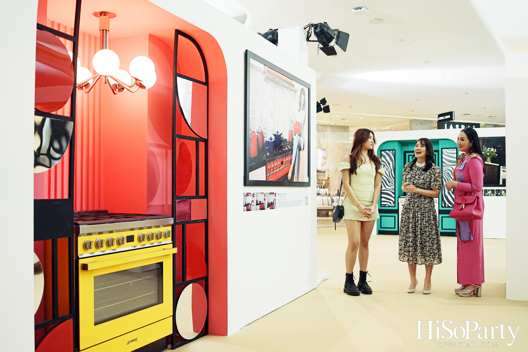 HiSoParty19th Anniversary x ‘SMEG Made My Day Exhibition’