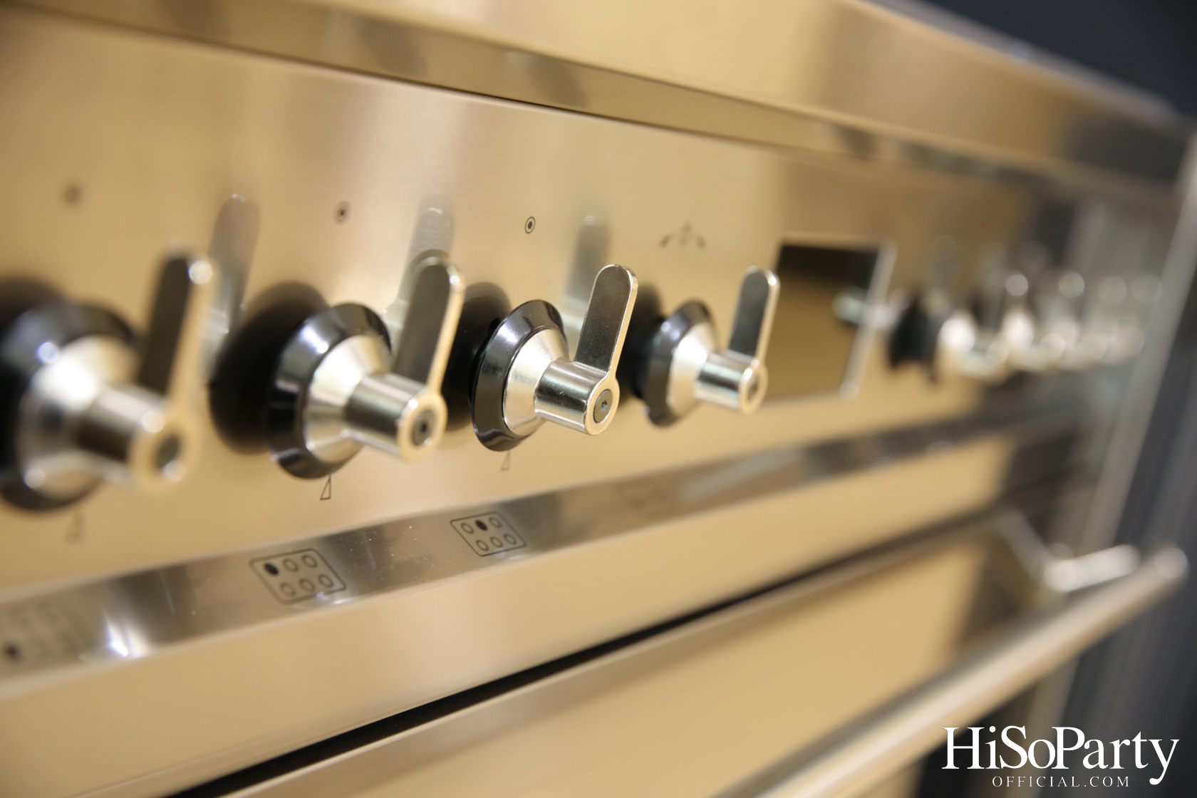 HiSoParty19th Anniversary x ‘SMEG Made My Day Exhibition’