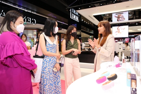 FOREO EXPERIENCE POP-UP