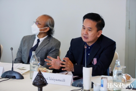 Le Buste du Roi Bhumibol à Lausanne พระภูมิบาล โลซานน์รำลึก