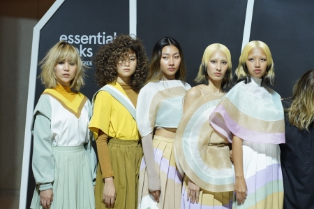 Schwarzkopf Professional นำ 2 แฮร์กูรูระดับโลก มาเผยเทรนด์ผมสีสันแห่งฤดูกาล ในงาน Essential Look 2:2022 Autumn/Winter Collection