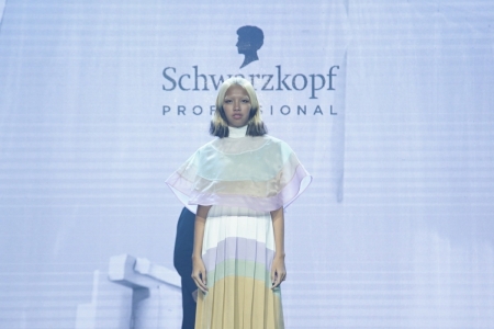 Schwarzkopf Professional นำ 2 แฮร์กูรูระดับโลก มาเผยเทรนด์ผมสีสันแห่งฤดูกาล ในงาน Essential Look 2:2022 Autumn/Winter Collection