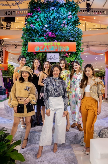 WOMEN’S FASHION OFF TO GLAMPING 2022