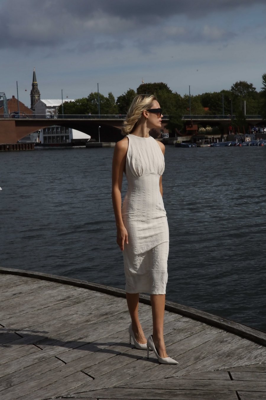 URBANITE คอลเลกชั่นฟอลล์/วินเทอร์ 2022 จาก CANITT แบรนด์เสื้อผ้าสตรีสุดหรู 