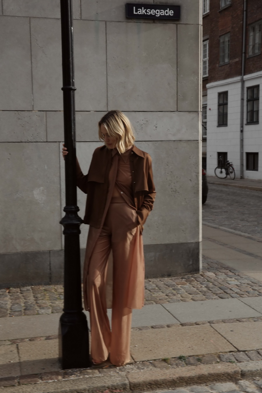 URBANITE คอลเลกชั่นฟอลล์/วินเทอร์ 2022 จาก CANITT แบรนด์เสื้อผ้าสตรีสุดหรู 