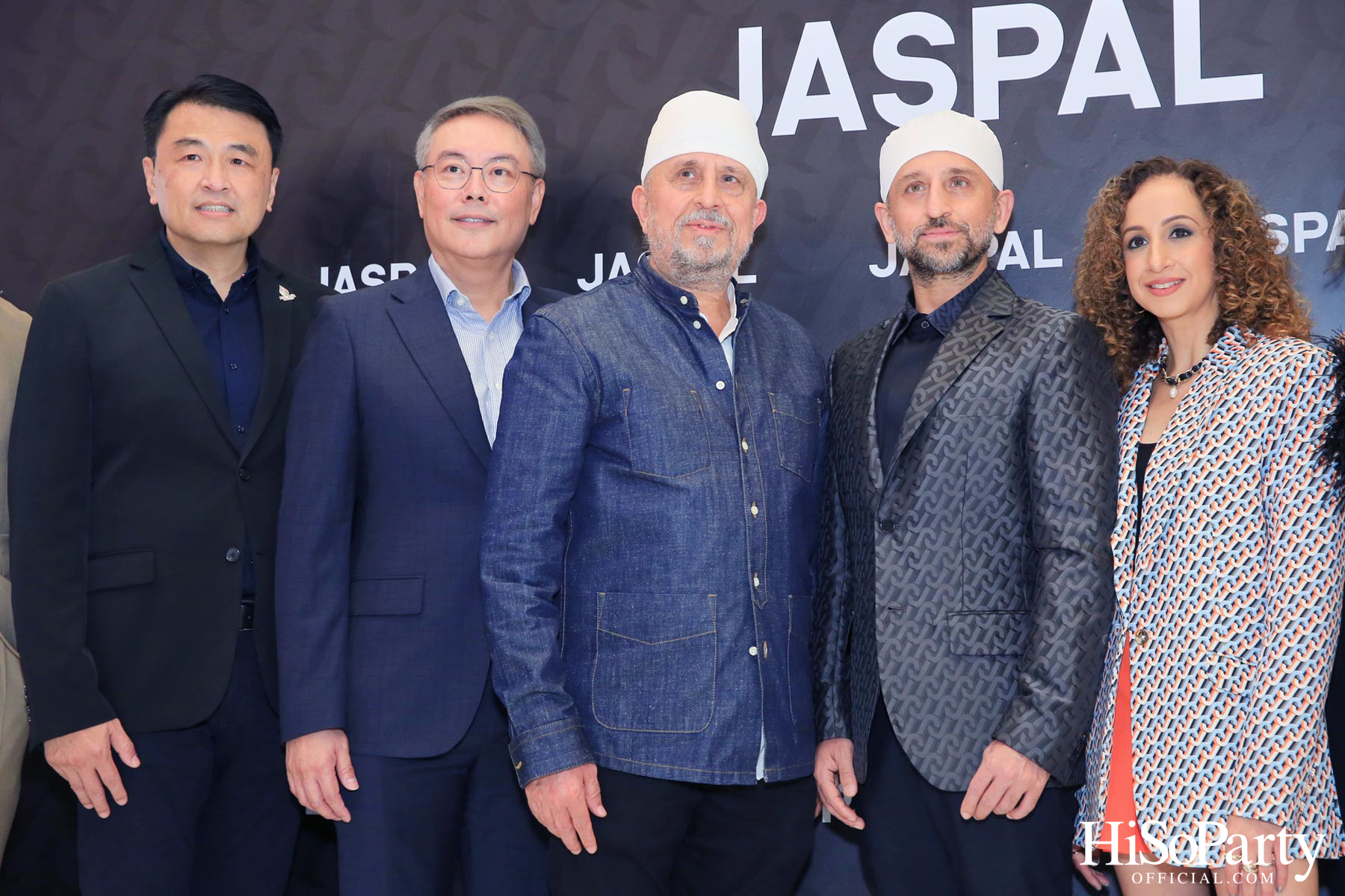 JASPAL ฉลองครบรอบ 50 ปี กับ Time Flies ลายโมโนแกรมสุดเก๋