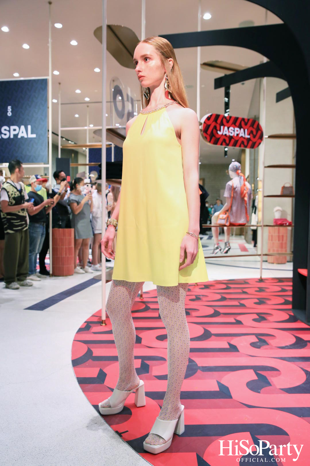 JASPAL ฉลองครบรอบ 50 ปี กับ Time Flies ลายโมโนแกรมสุดเก๋