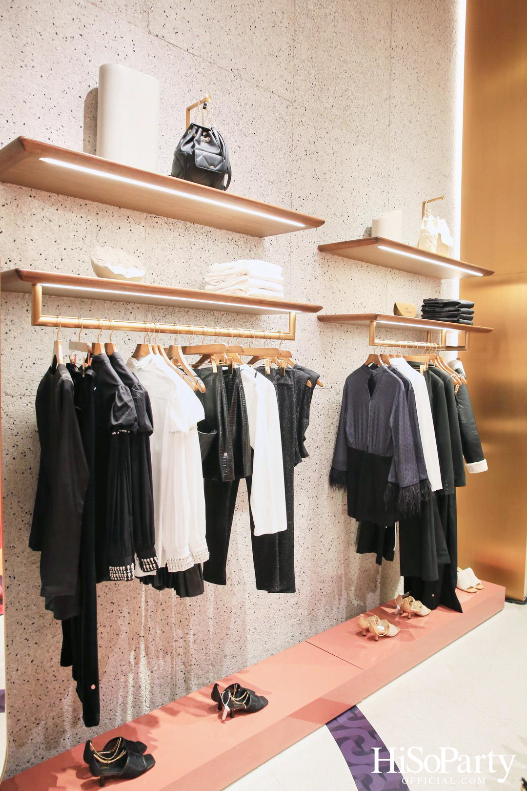 JASPAL ฉลองครบรอบ 50 ปี กับ Time Flies ลายโมโนแกรมสุดเก๋