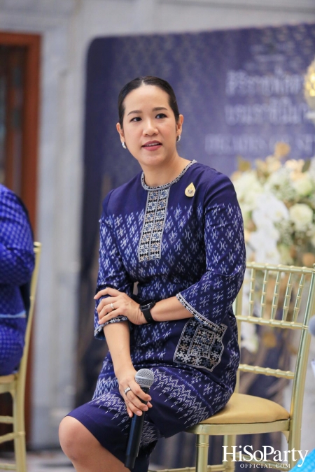 พิพิธภัณฑ์ผ้าฯ จัดนิทรรศการ ‘สิริราชพัสตราบรมราชินีนาถ’ เฉลิมพระเกียรติ ๙๐ พรรษา สมเด็จพระบรมราชชนนีพันปีหลวง เปิดให้เข้าชม ๒๓ พ.ย.เป็นต้นไป