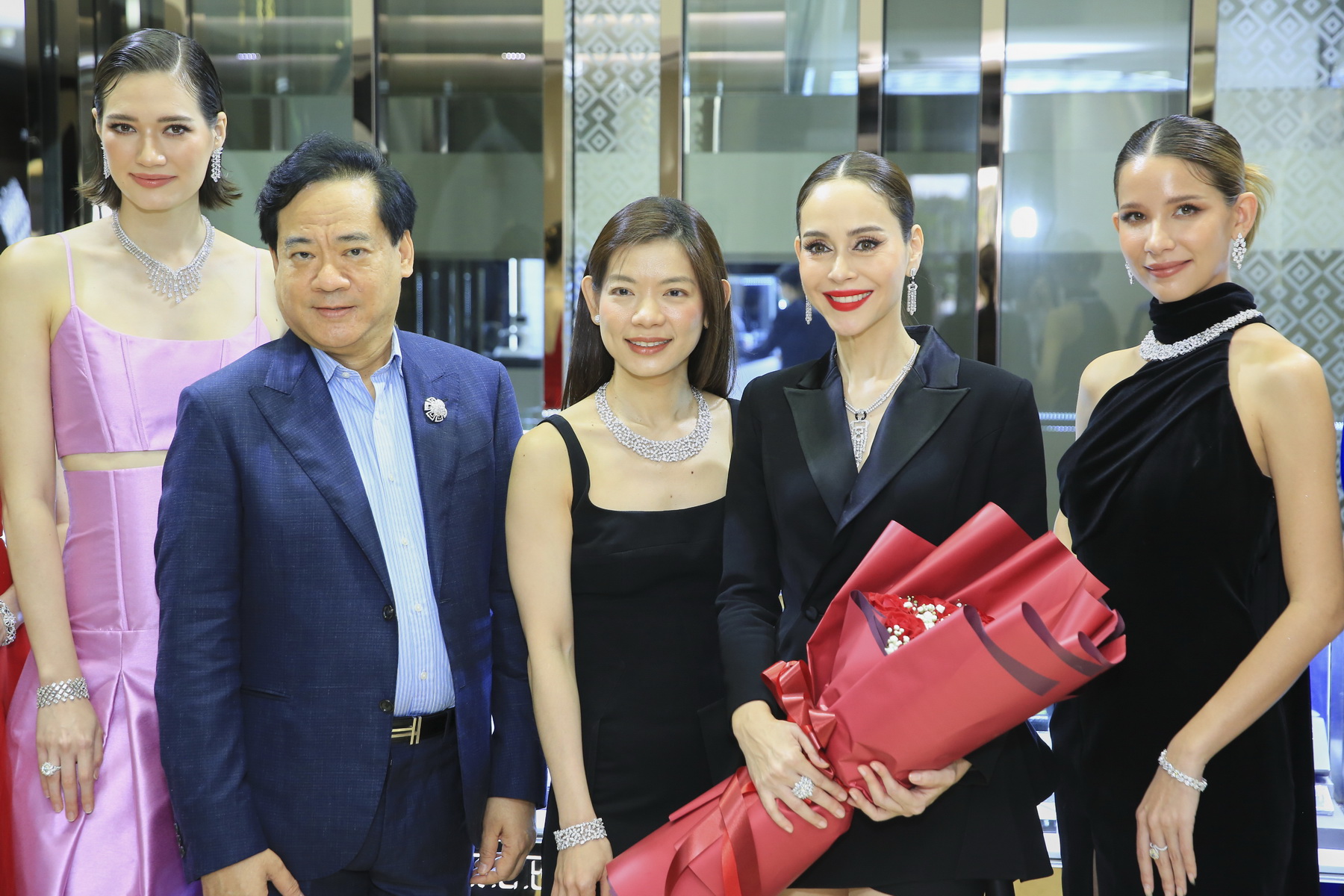 The New Sparkling Club Celebration