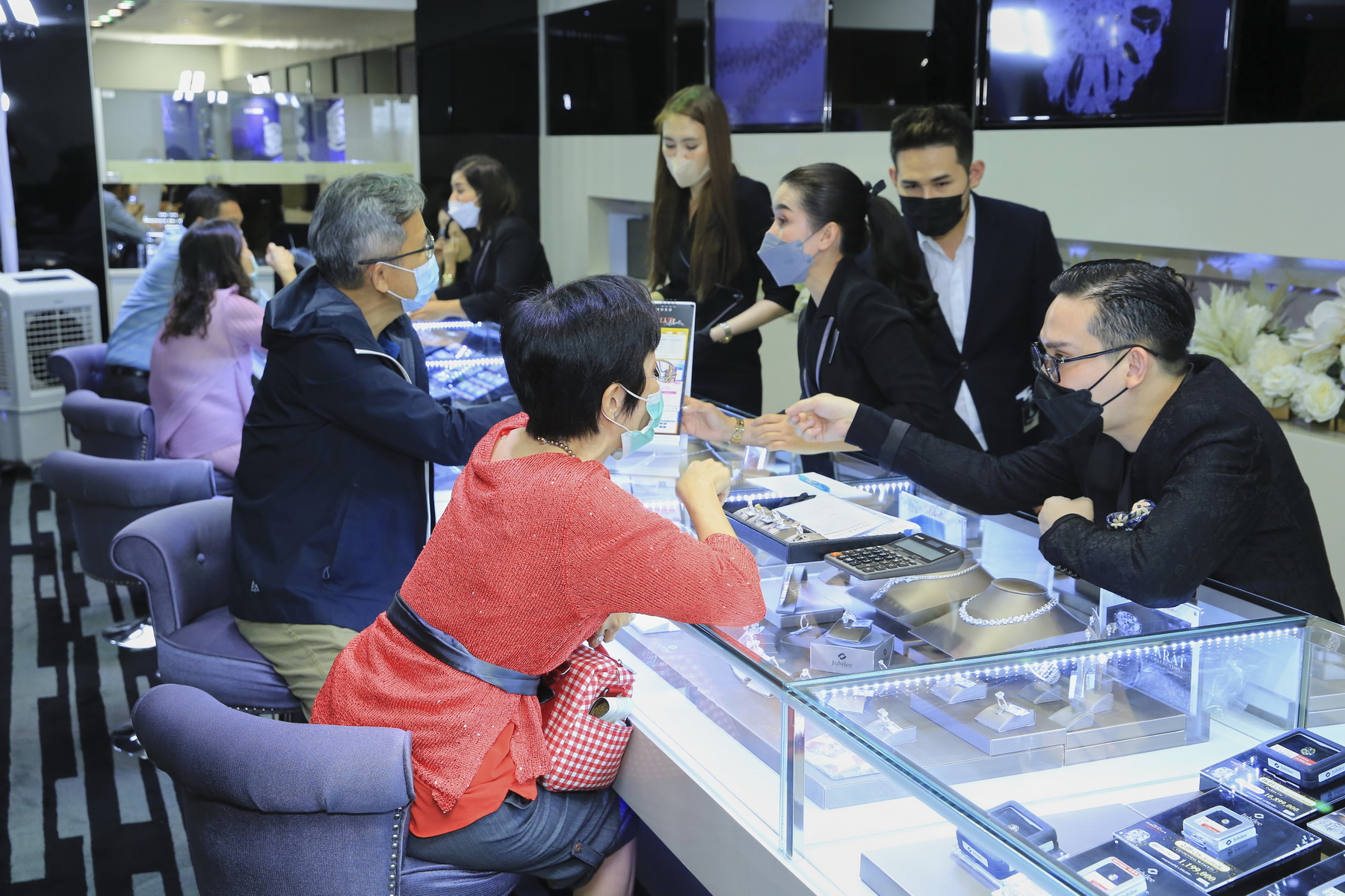 The New Sparkling Club Celebration