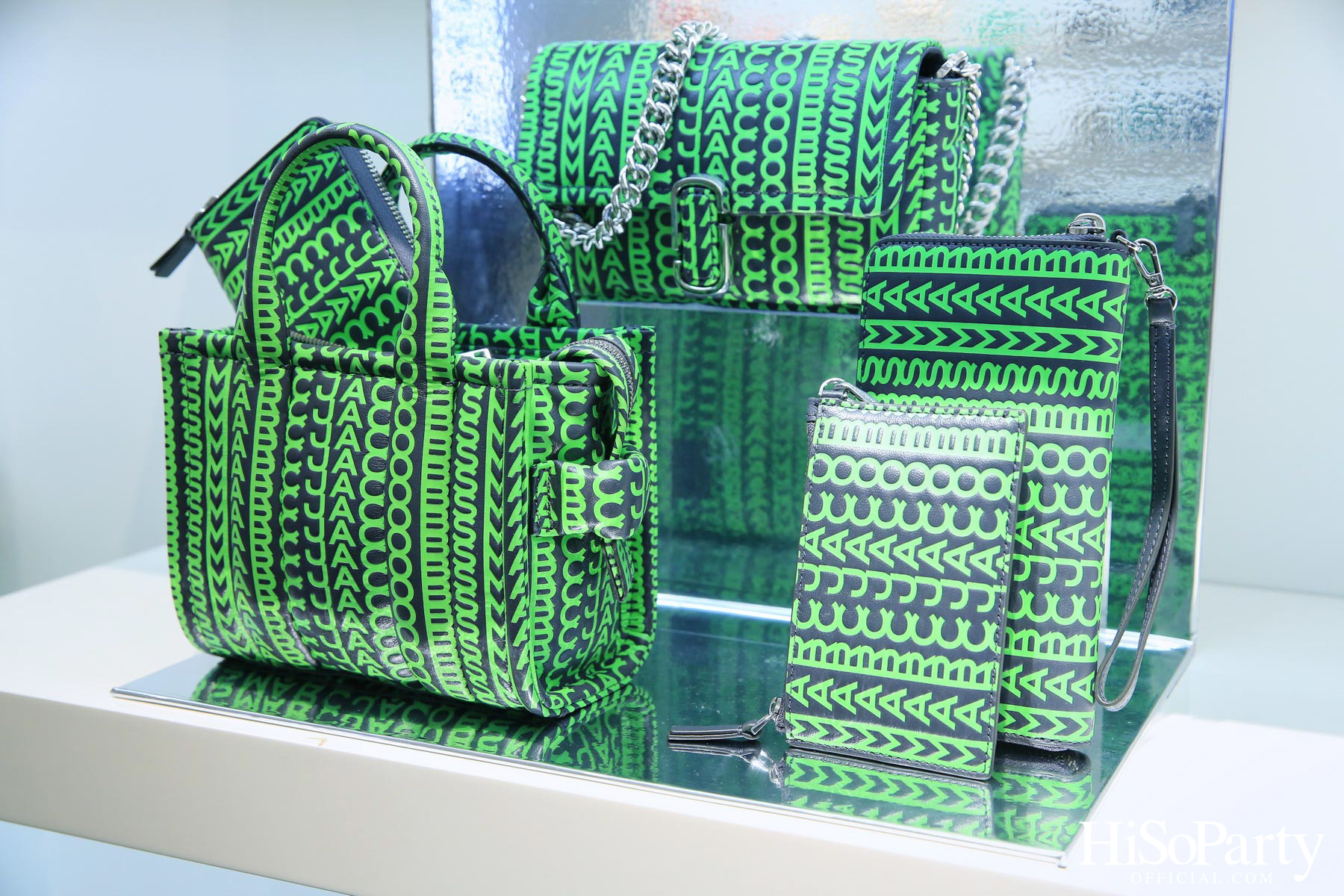 งานเปิดตัว MARC JACOBS RESORT 2022 COLLECTION