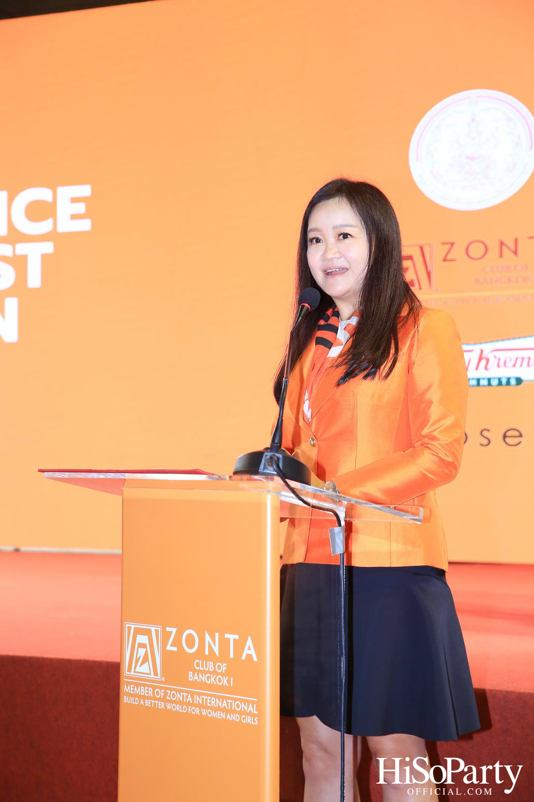 ‘Stop Violence Against Women and Girls’ โดย สโมสรซอนต้ากรุงเทพ 1 เพื่อเชิญชวนคนไทยรวมพลังร่วมรณรงค์ยุติความรุนแรงต่อเด็กและสตรี