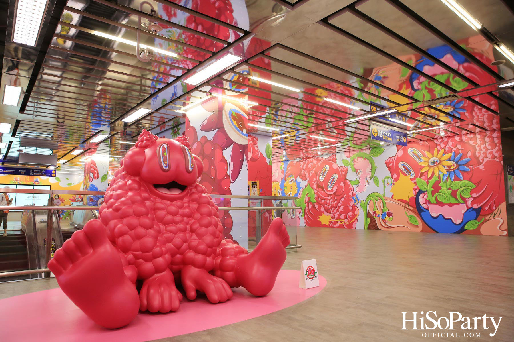 งานเปิด ‘Metro Art: อาร์ต สเปซแห่งใหม่ใจกลางเมืองที่ MRT พหลโยธิน’ อย่างเป็นทางการ