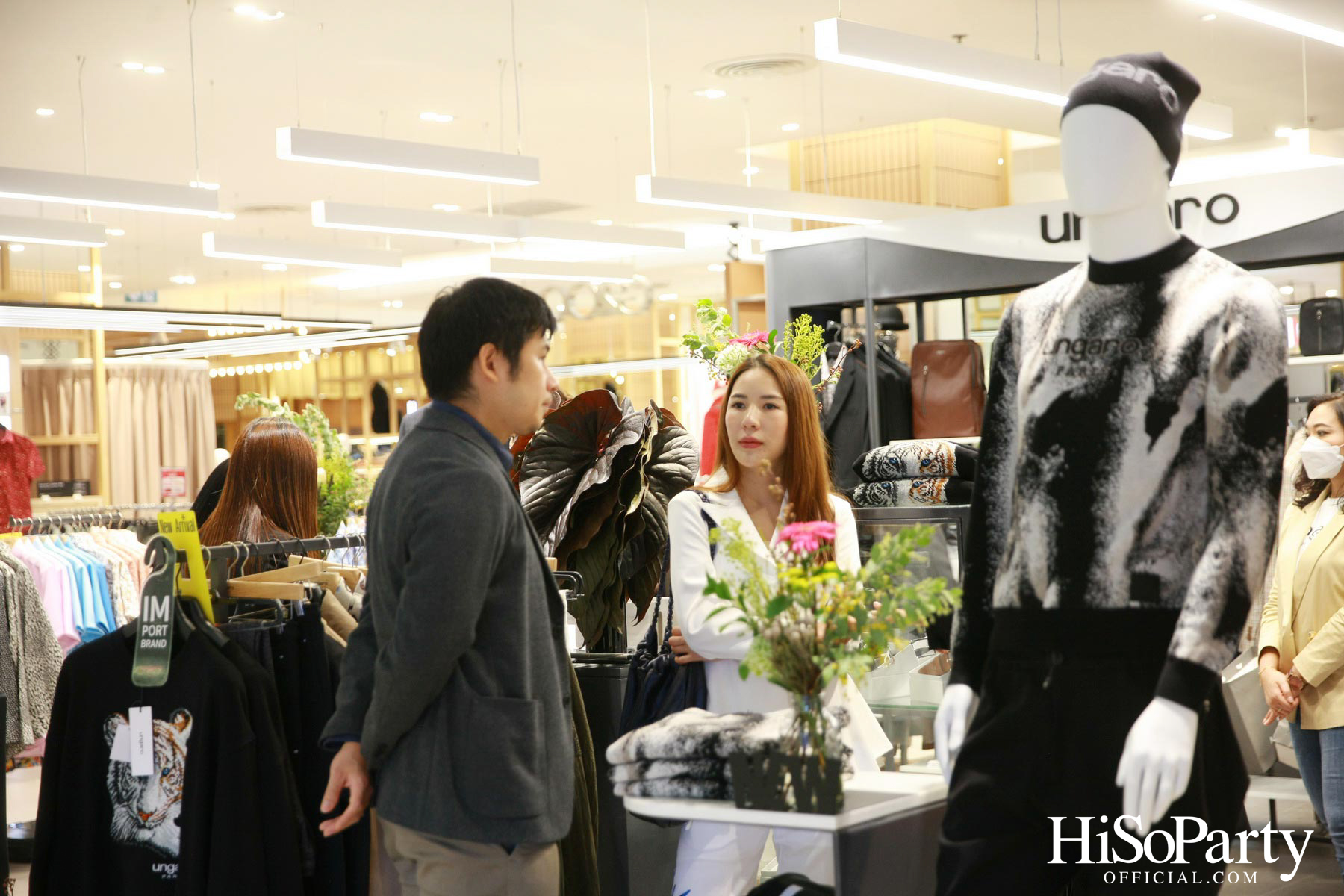 งานเปิดคอลเลกชั่นใหม่ และป๊อบอัพสโตร์แห่งแรกของแบรนด์เสื้อผ้าสำหรับสุภาพบุรุษ Ungaro