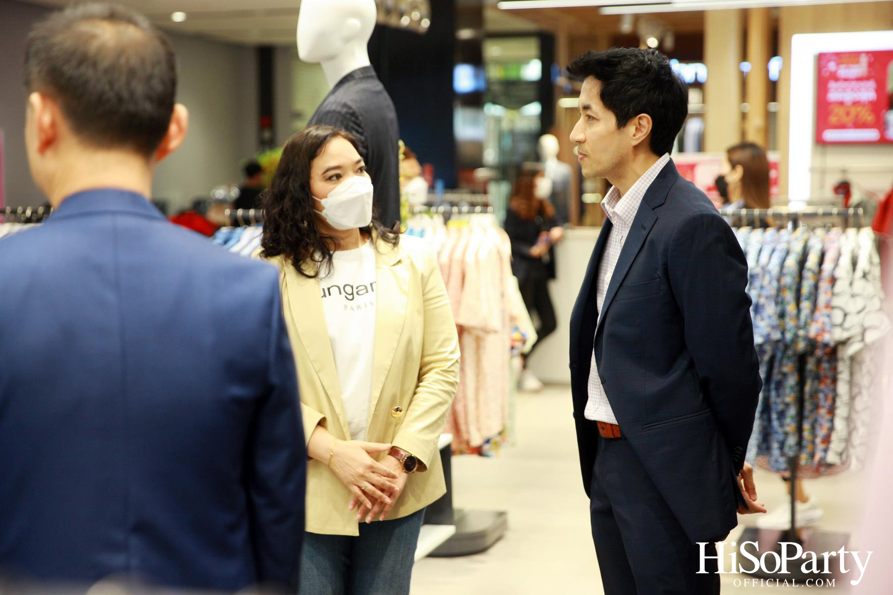 งานเปิดคอลเลกชั่นใหม่ และป๊อบอัพสโตร์แห่งแรกของแบรนด์เสื้อผ้าสำหรับสุภาพบุรุษ Ungaro