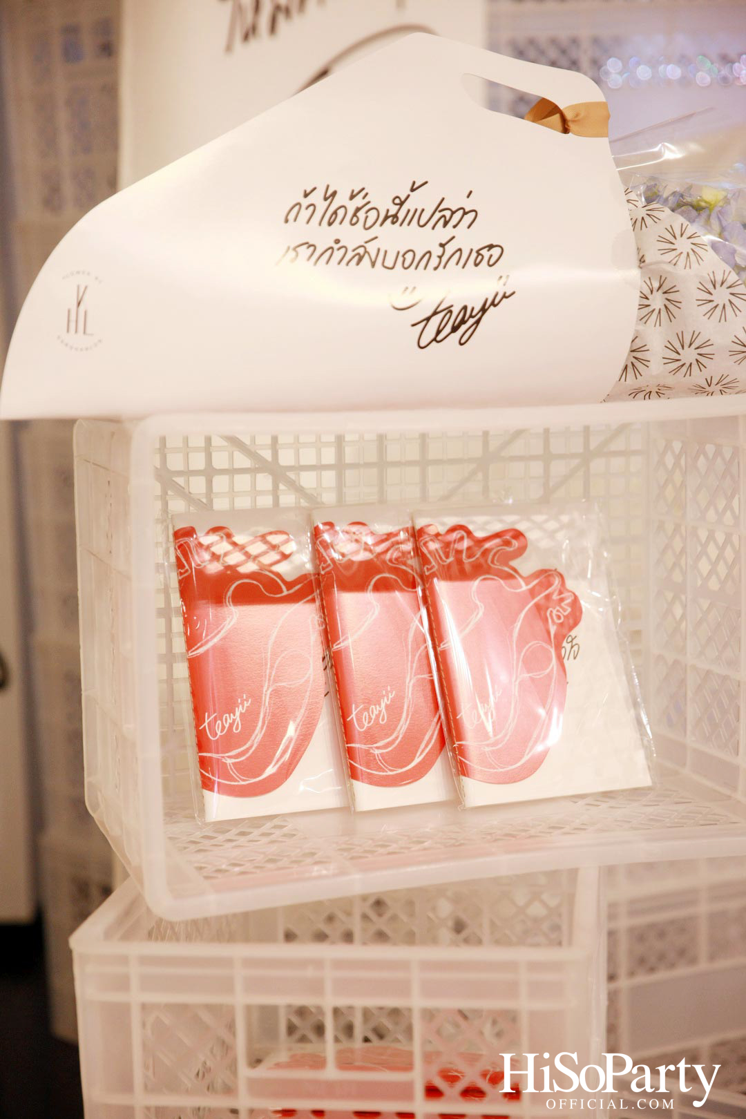 EMFashionicon X Teayiiartworks Exhibition: A Heart To Be Heard