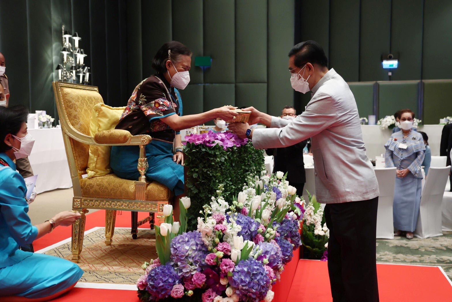 ปิติ สิริสวัสดิ์ บรมราชินีนาถ พระบรมราชชนนีพันปีหลวง ๙๐ พรรษา