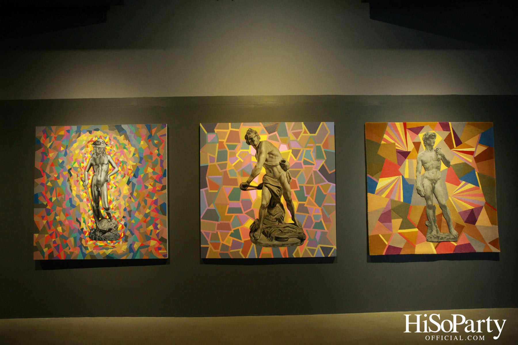 งานเปิดตัว YARN นิทรรศการกลุ่ม โดย 7 ศิลปิน ที่มาร่วมถ่ายทอดผลงานอันเป็นเอกลักษณ์ และผลงานในรูปฟอร์มของพรม