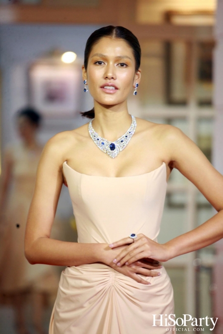 EVENING GOWN WITH DIAMOND ON THE RED CARPET