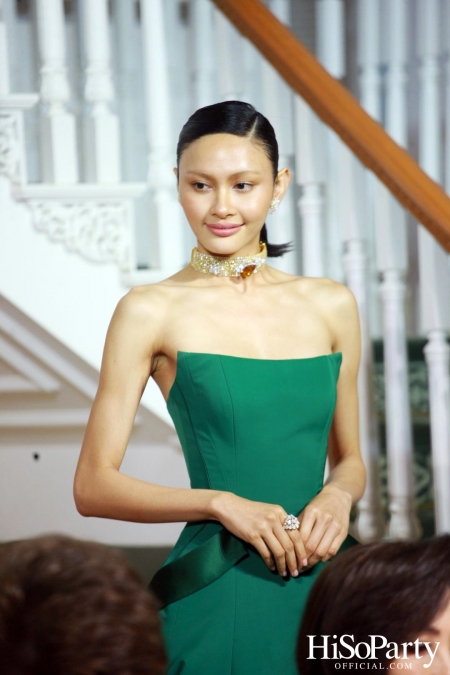 EVENING GOWN WITH DIAMOND ON THE RED CARPET