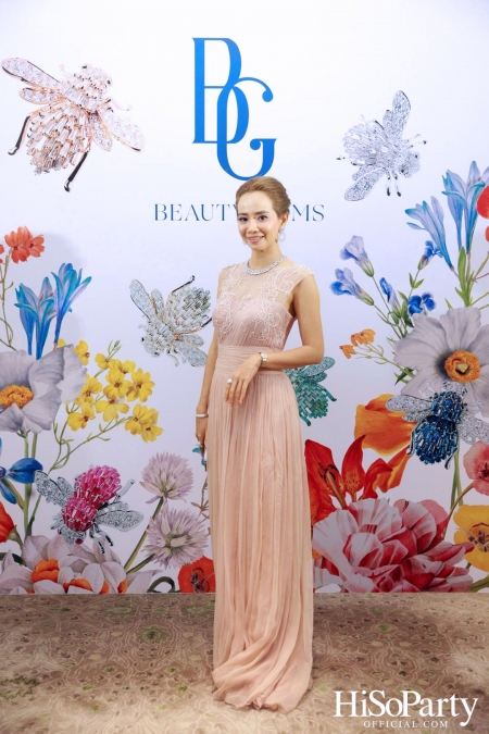 EVENING GOWN WITH DIAMOND ON THE RED CARPET