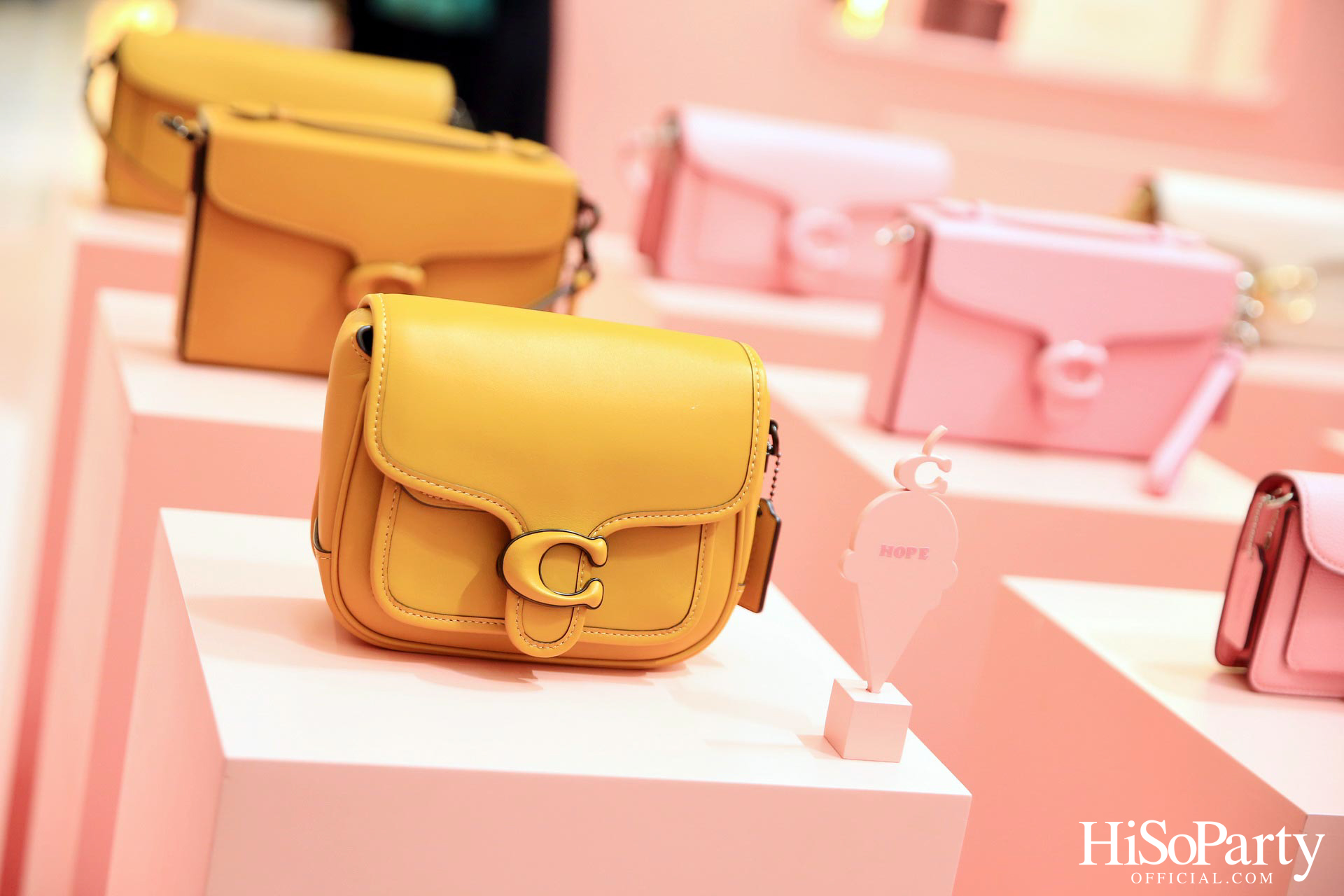งานเปิดตัว THE COACH TABBY SHOP