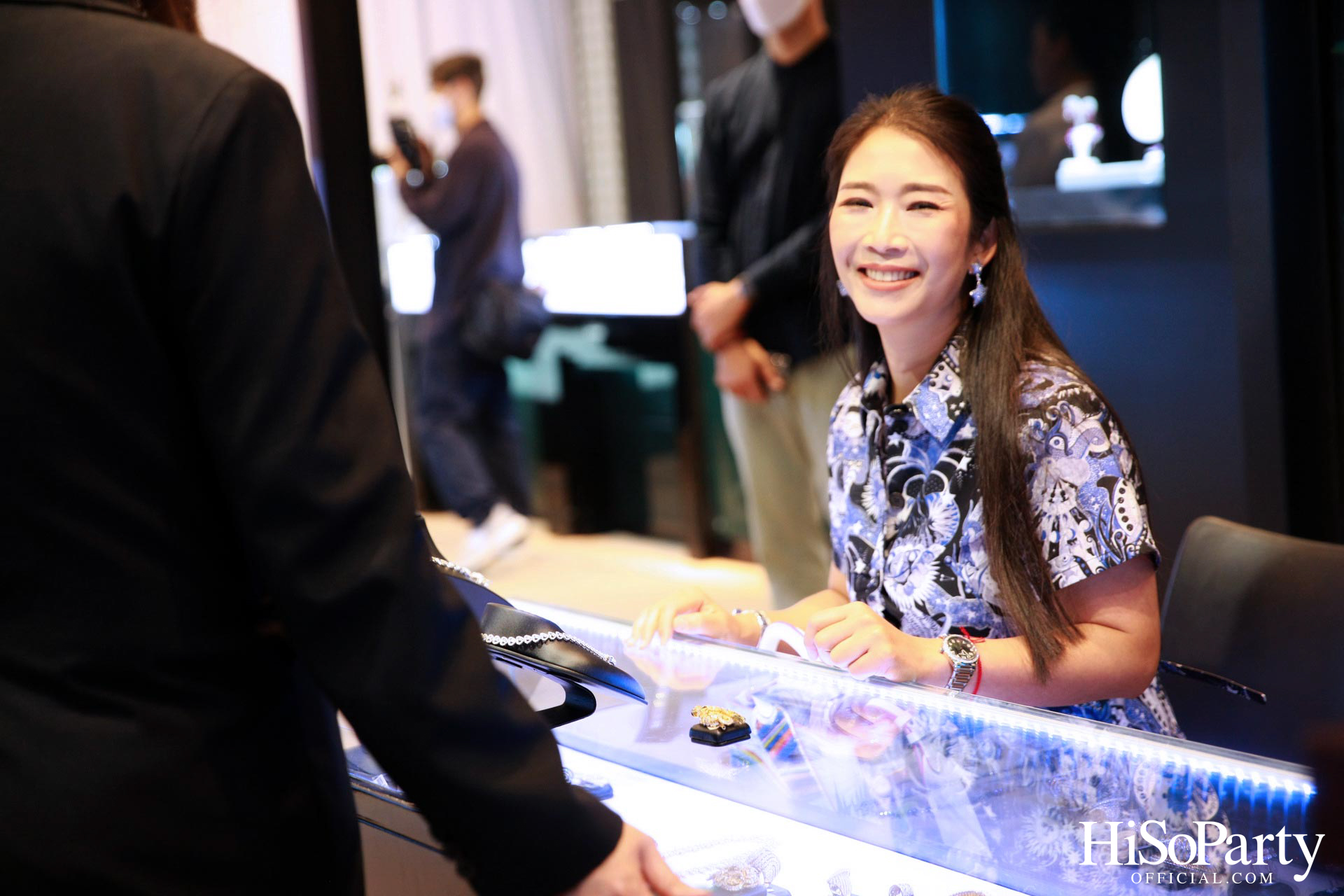 Leading Women Lunch to Help Refugees