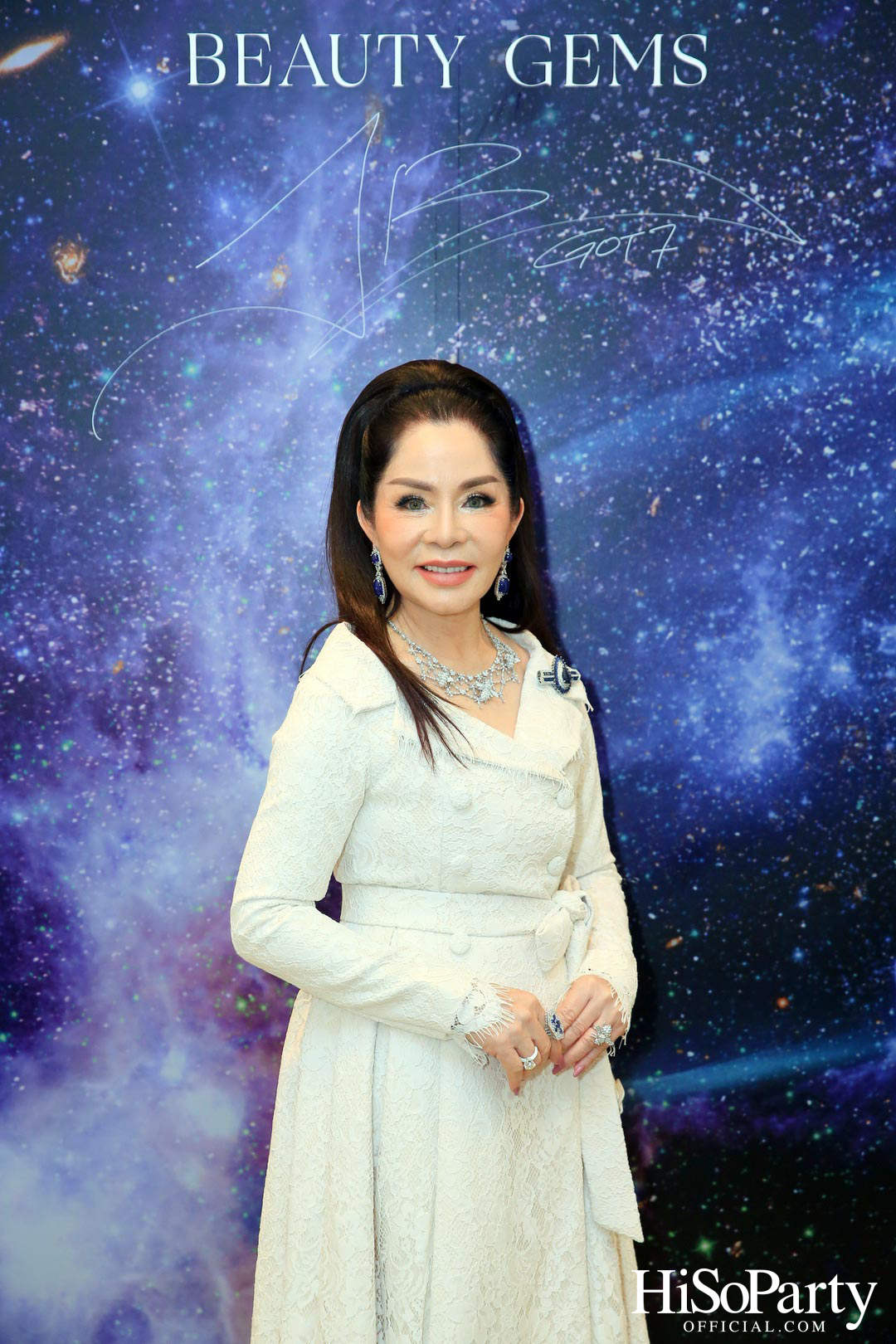 Leading Women Lunch to Help Refugees