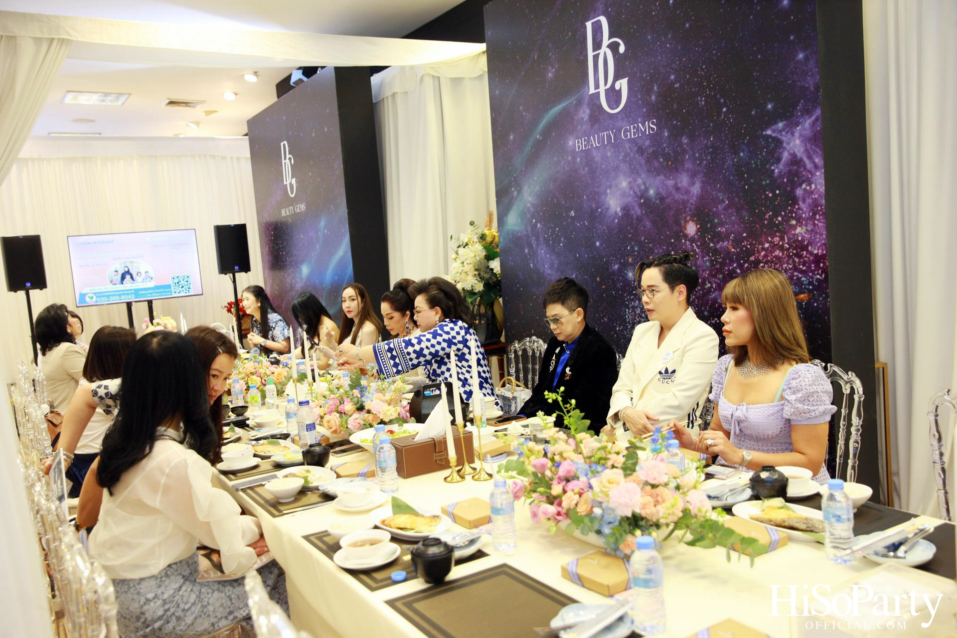 Leading Women Lunch to Help Refugees