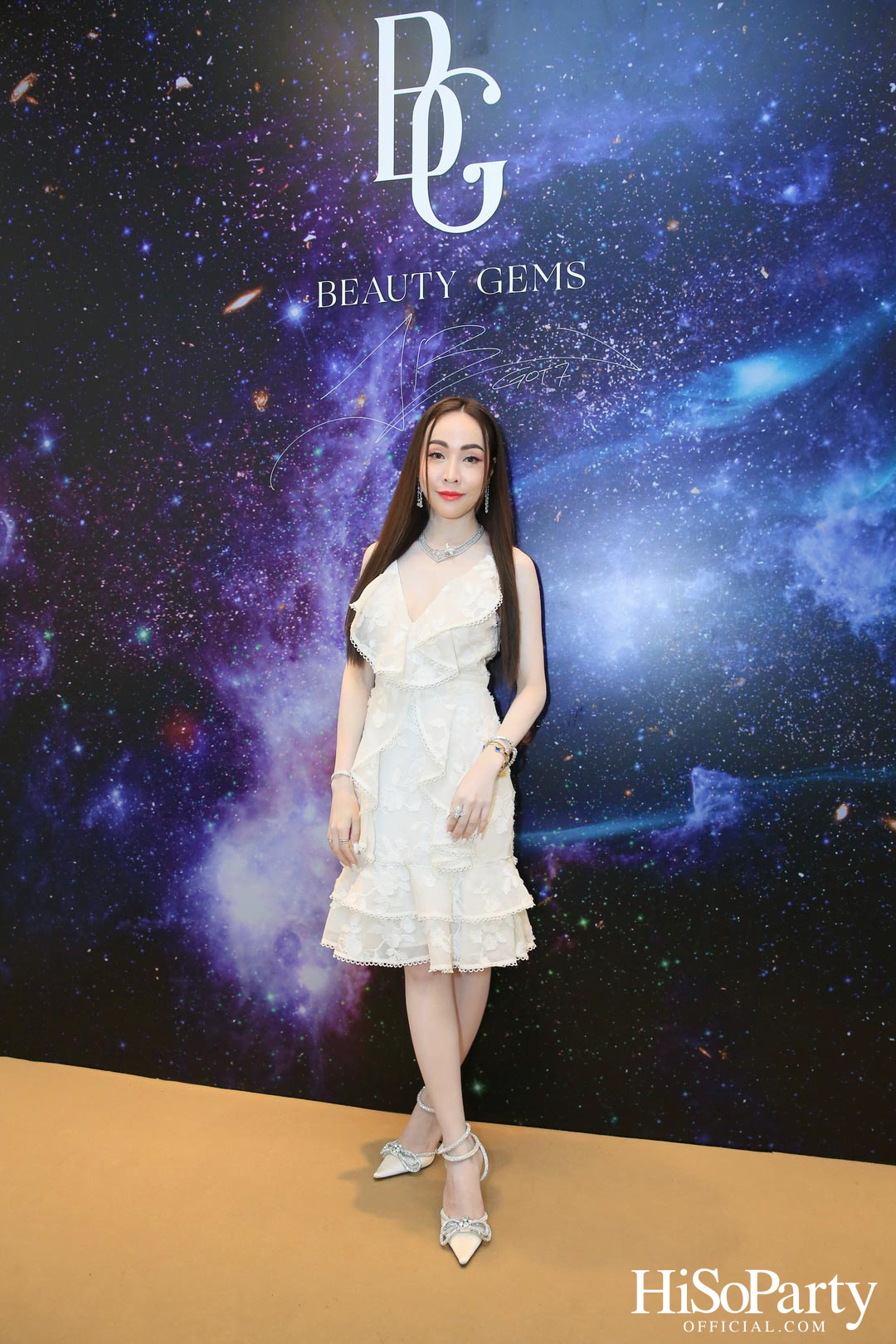 Leading Women Lunch to Help Refugees