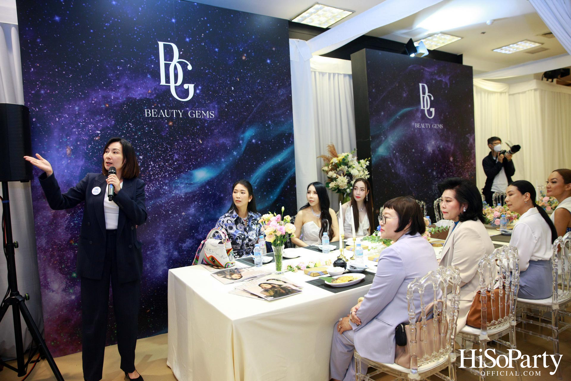 Leading Women Lunch to Help Refugees