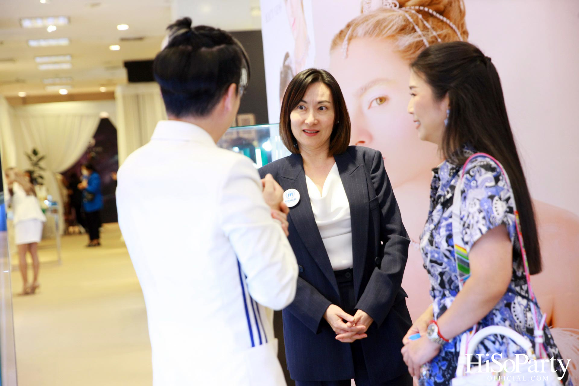 Leading Women Lunch to Help Refugees