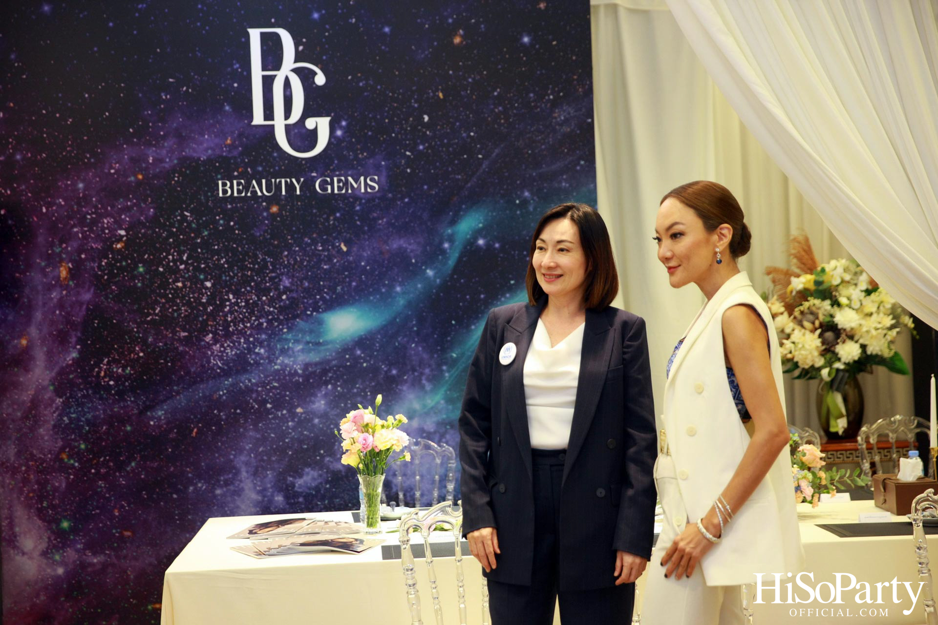 Leading Women Lunch to Help Refugees