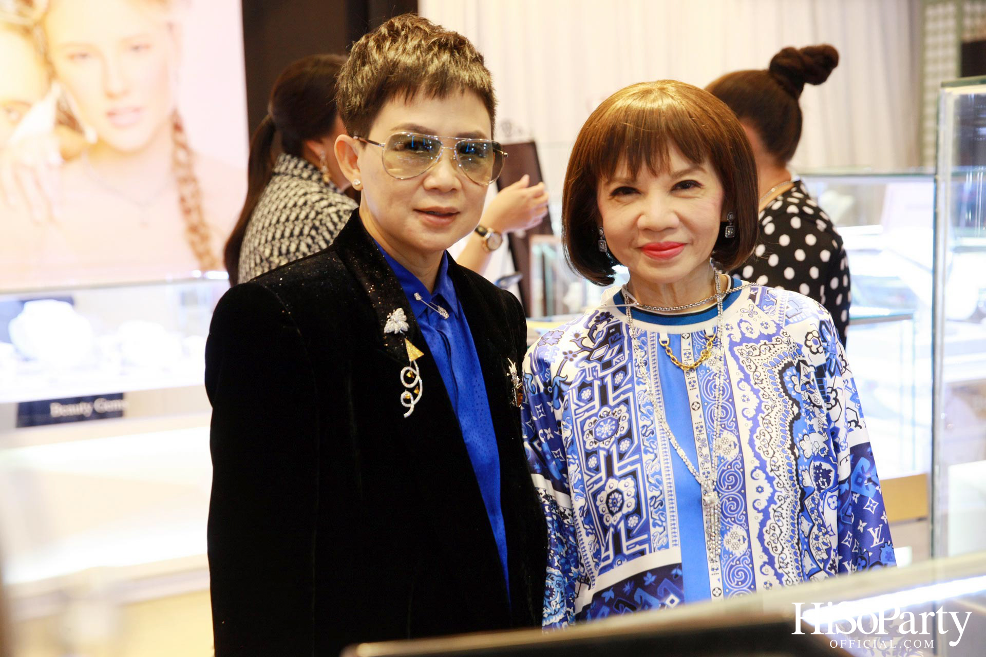 Leading Women Lunch to Help Refugees