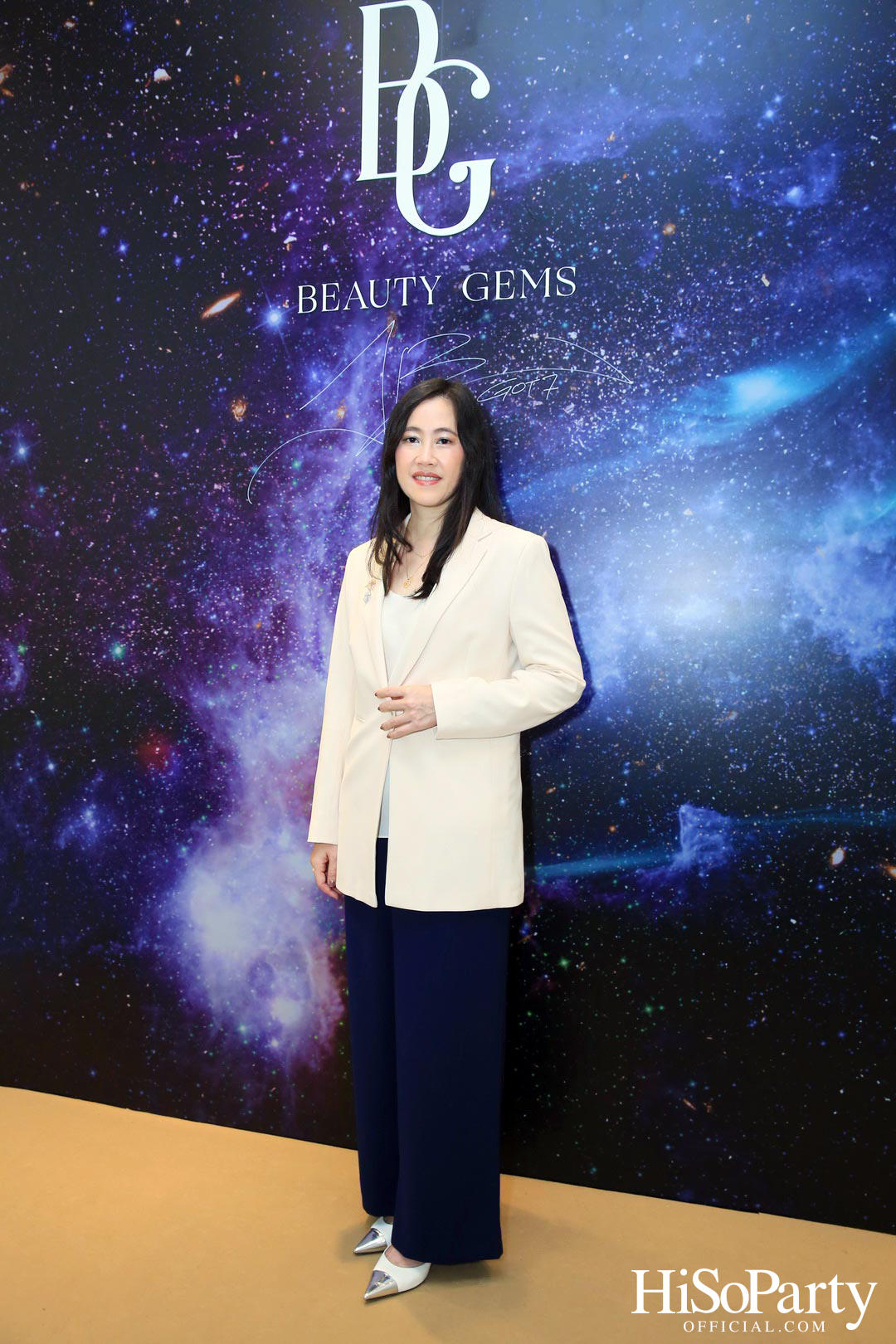 Leading Women Lunch to Help Refugees