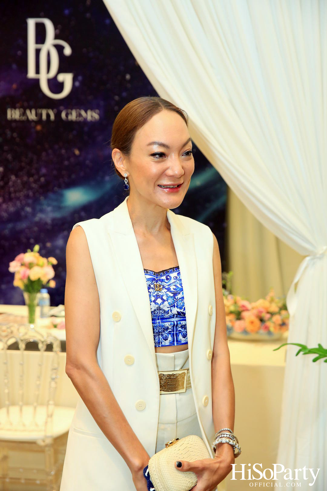 Leading Women Lunch to Help Refugees